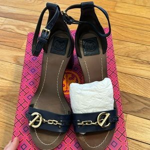 Tory Burch Toggle sandals 65mm Baltic blue